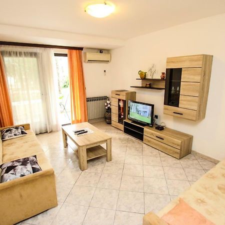 Carolina 4 Seasons Apartment Porec Exterior photo
