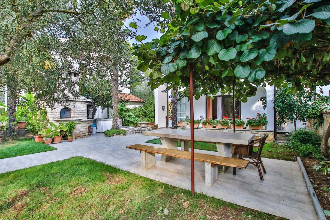 Carolina 4 Seasons Apartment Porec Exterior photo
